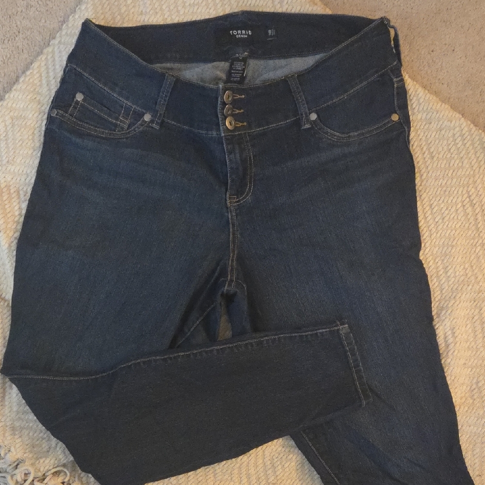 Torrid 14W Dark Wash Jegging